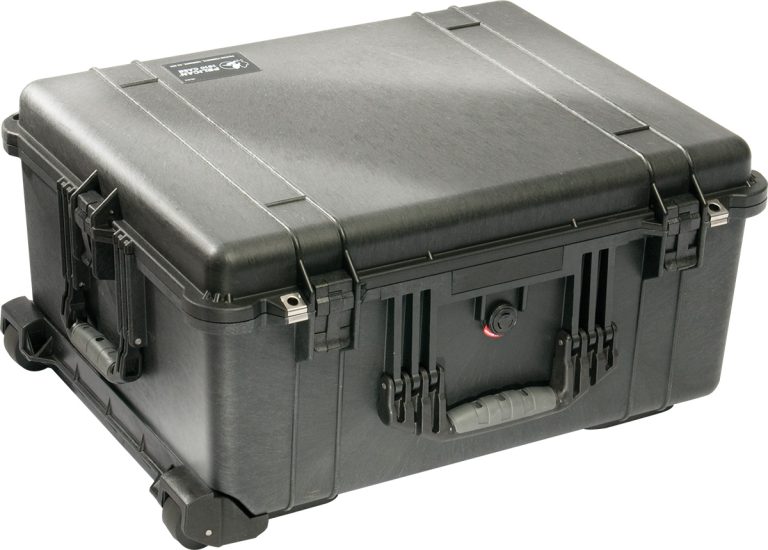 pelican-rolling-travel-video-camera-case[1]