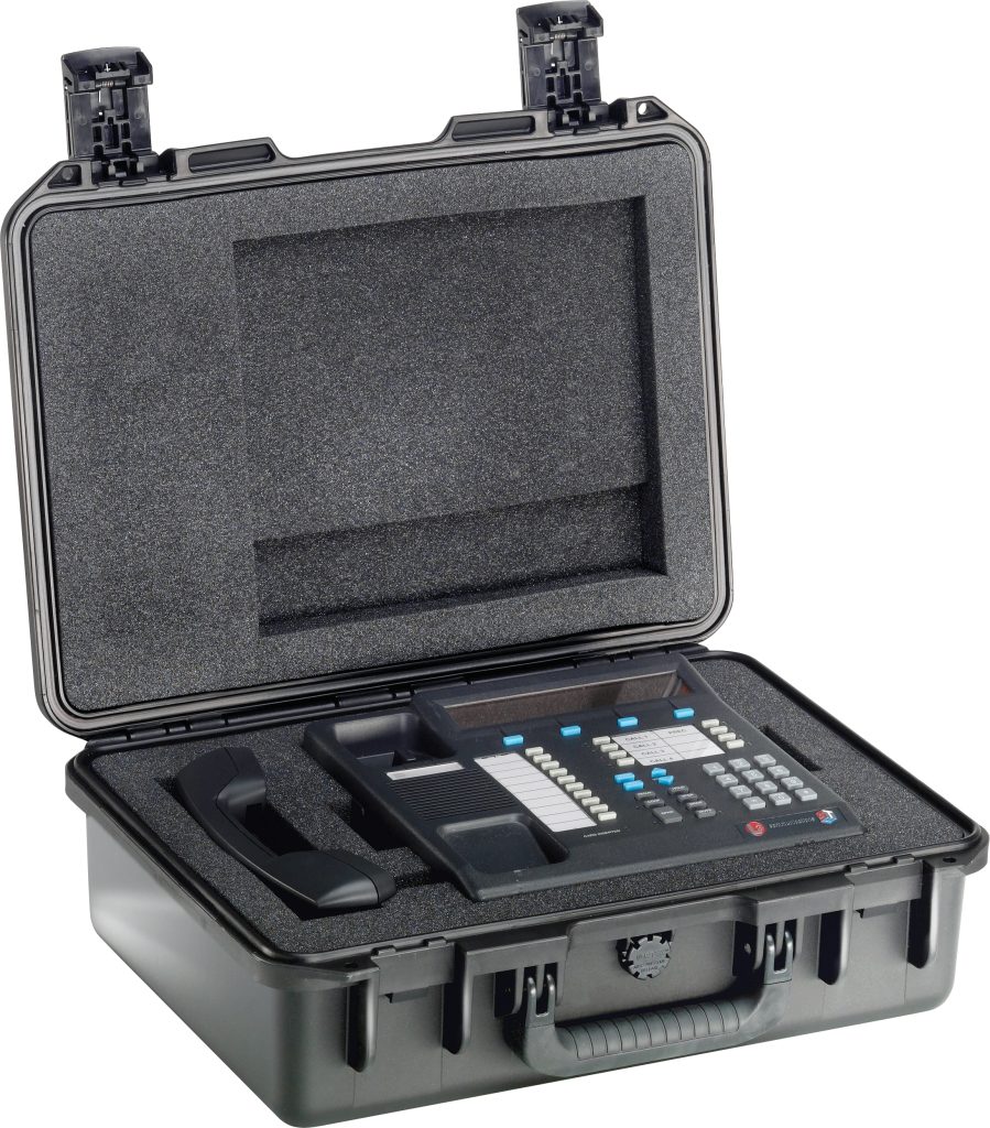 米軍放出品 HARDIGG STORM CASE IM2300 送料無料 ② Pelican™ Storm Case™