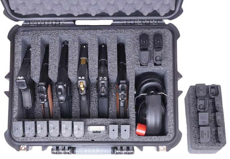 6 pistol acc case top 2 magazines