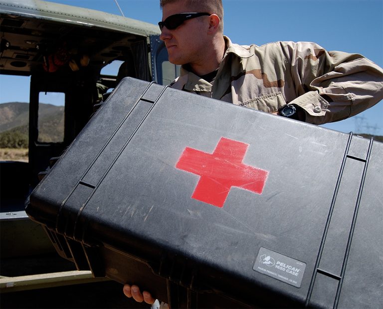 pelican-1650-usa-made-military-plastic-case[1]