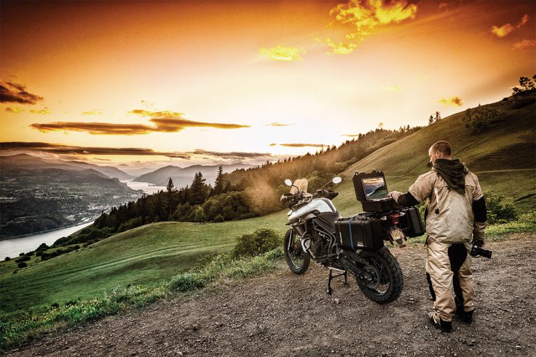 pelican-air-lightweight-travel-carry-on-case[1]