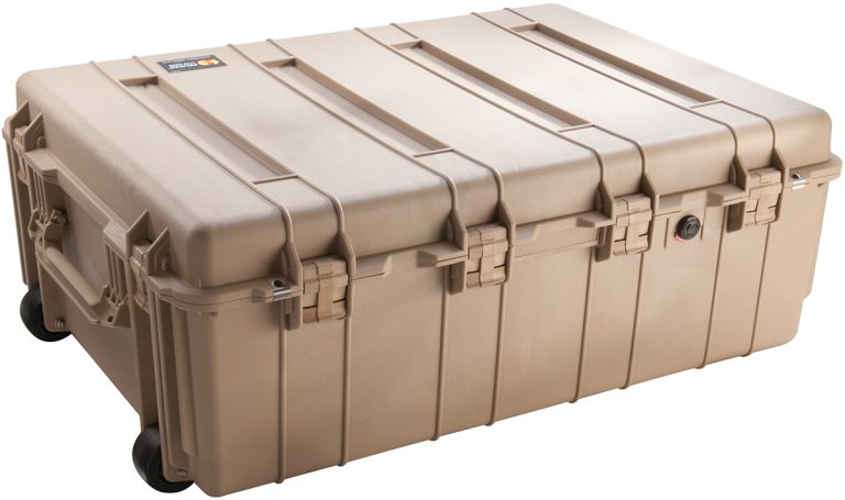 pelican-big-hard-transport-wheeled-case[1]