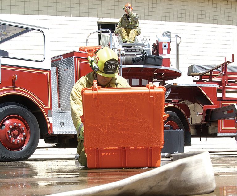 pelican-fire-rescure-ems-first-aid-kit-case[1]