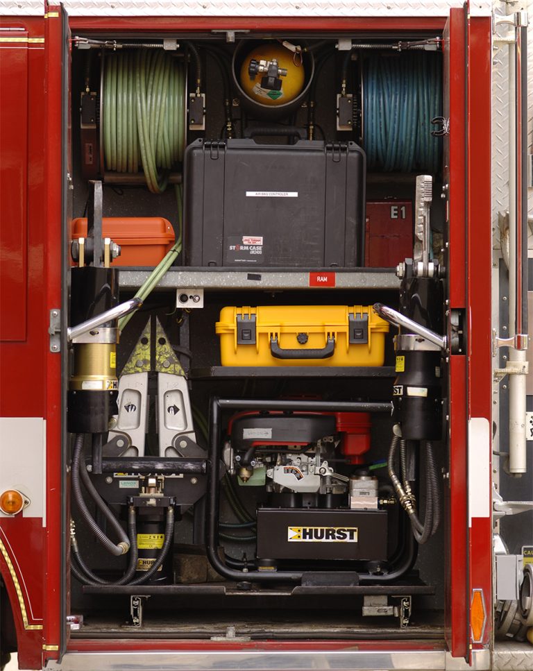 pelican-fire-truck-firefighter-hard-gear-case[1]