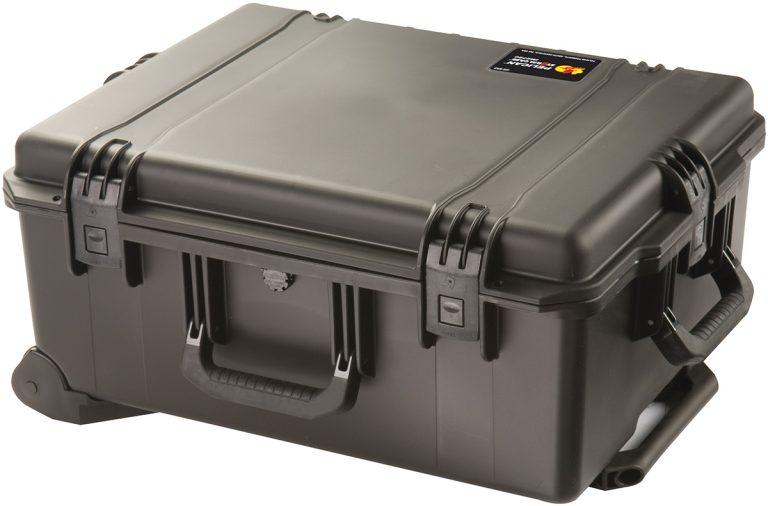 pelican-hard-rolling-travel-transport-case[1]