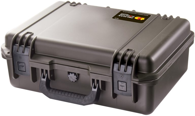 pelican-hard-travel-watertight-rugged-case[1]