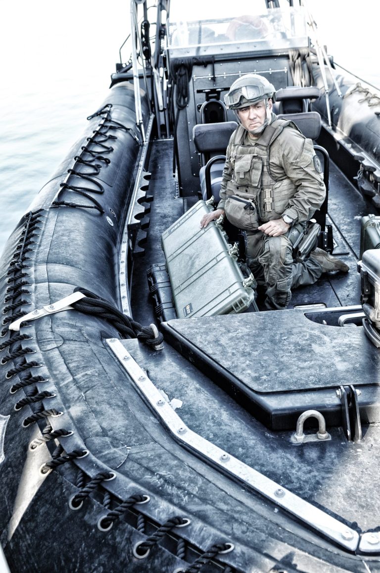 pelican-military-image-cases-1750-01[1]