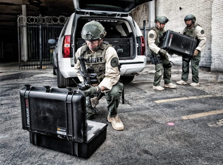 pelican-police-image-air-case-1555-01[1]