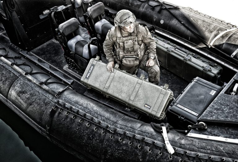 pelican-police-image-cases-1750-1605-01[1]