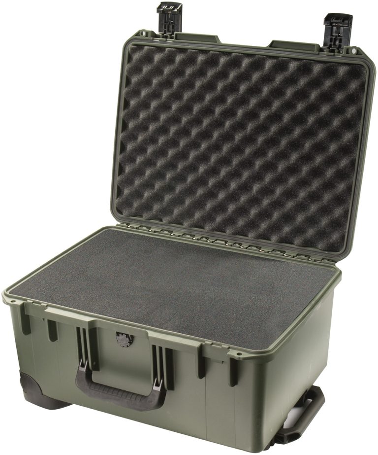 pelican-storm-rolling-wheeled-travel-case[1]