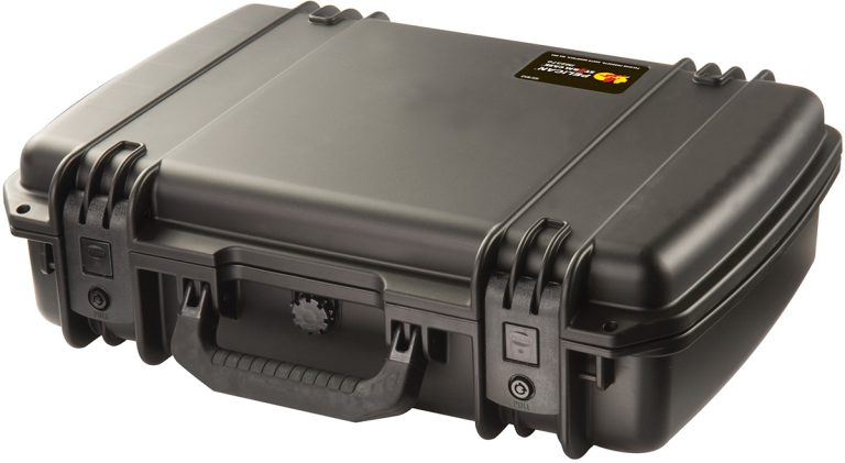 pelican-laptop-hard-shell-waterproof-case[1]