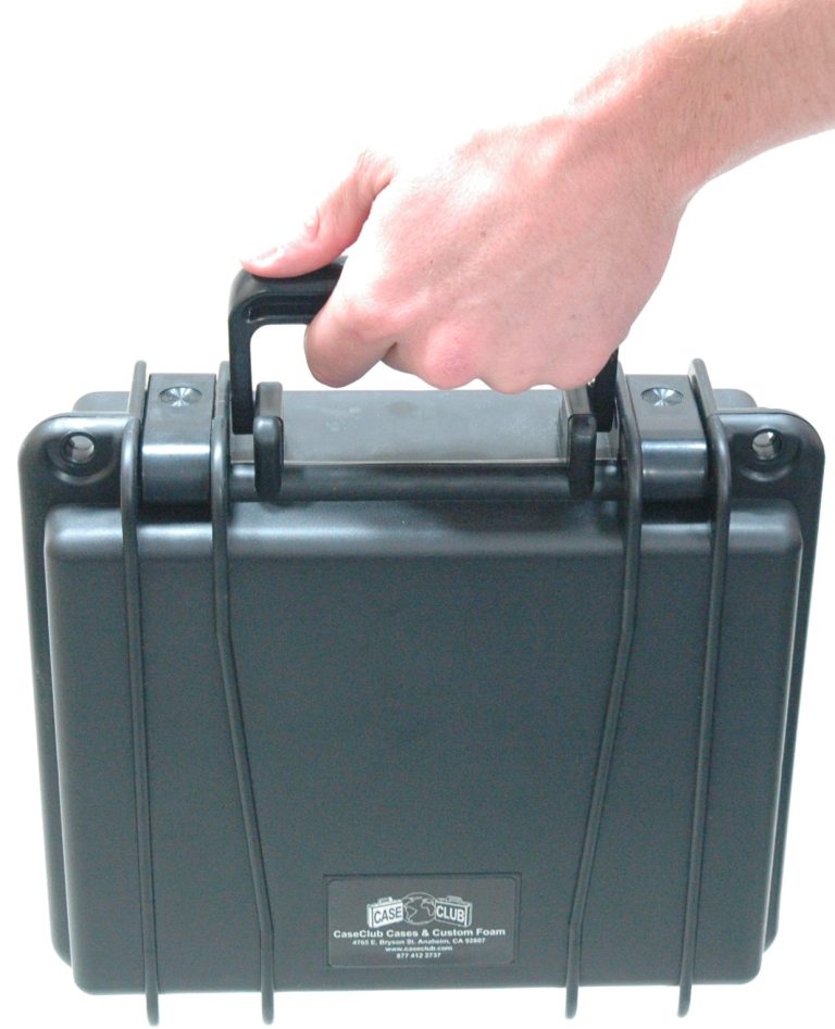 single-pistol-carrying-big[1]