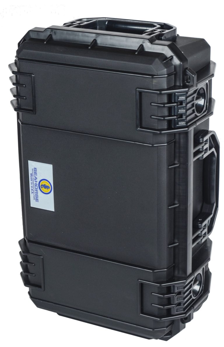 se-830-right-closed-standing-big[1]