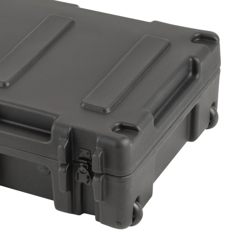 skb-case-2r4417-8-wheels-big[1]