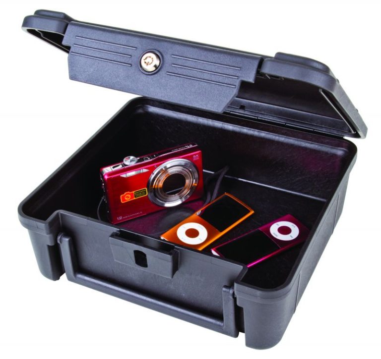 Flambeau-Cases_Flambeau-Cases-Carrying-Cases-Secure-Lock-Case_Secure-Lock-Open-Core-without-Lockdown_6610LB-Prop-CameraIpod[1]