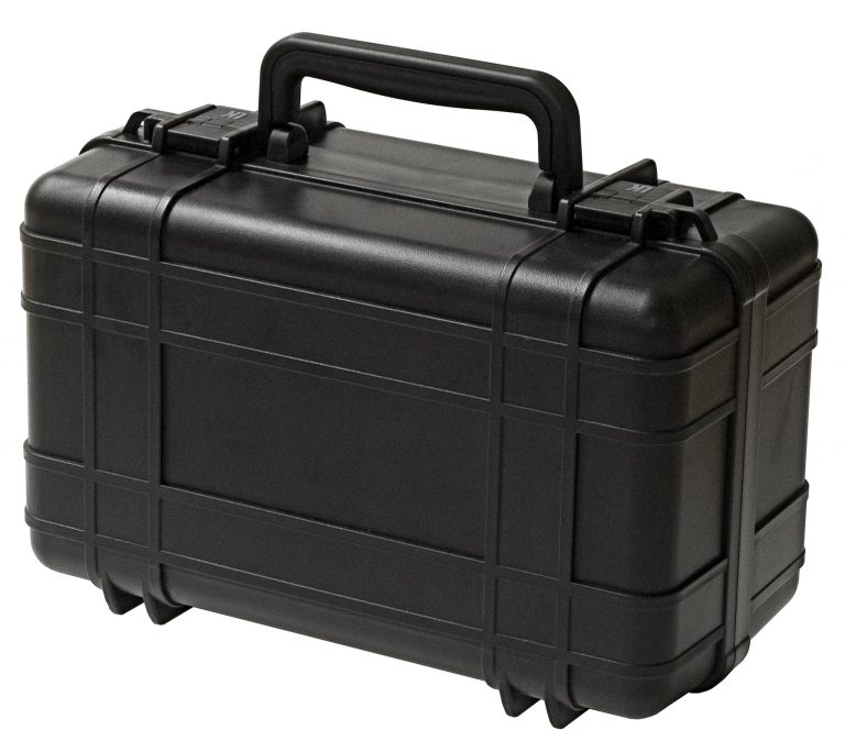 916-ultracase-black-standing-big[1]