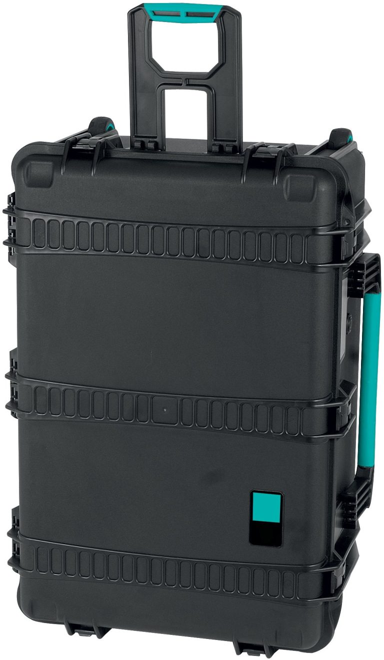 CC2760W-Standing