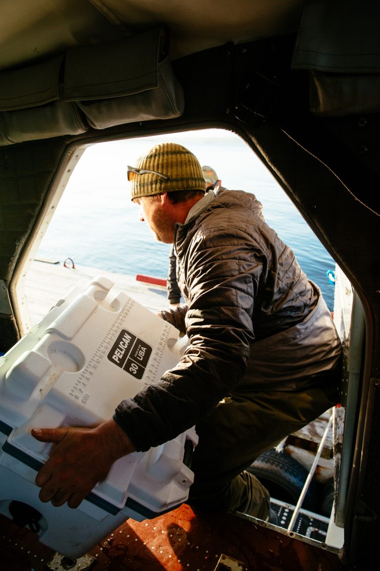 pelican-products-30qt-cooler-11[1]