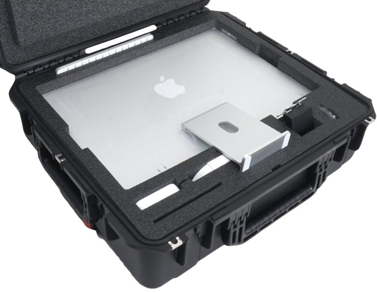 24″ iMac Case with (Included) 24″ Monitor