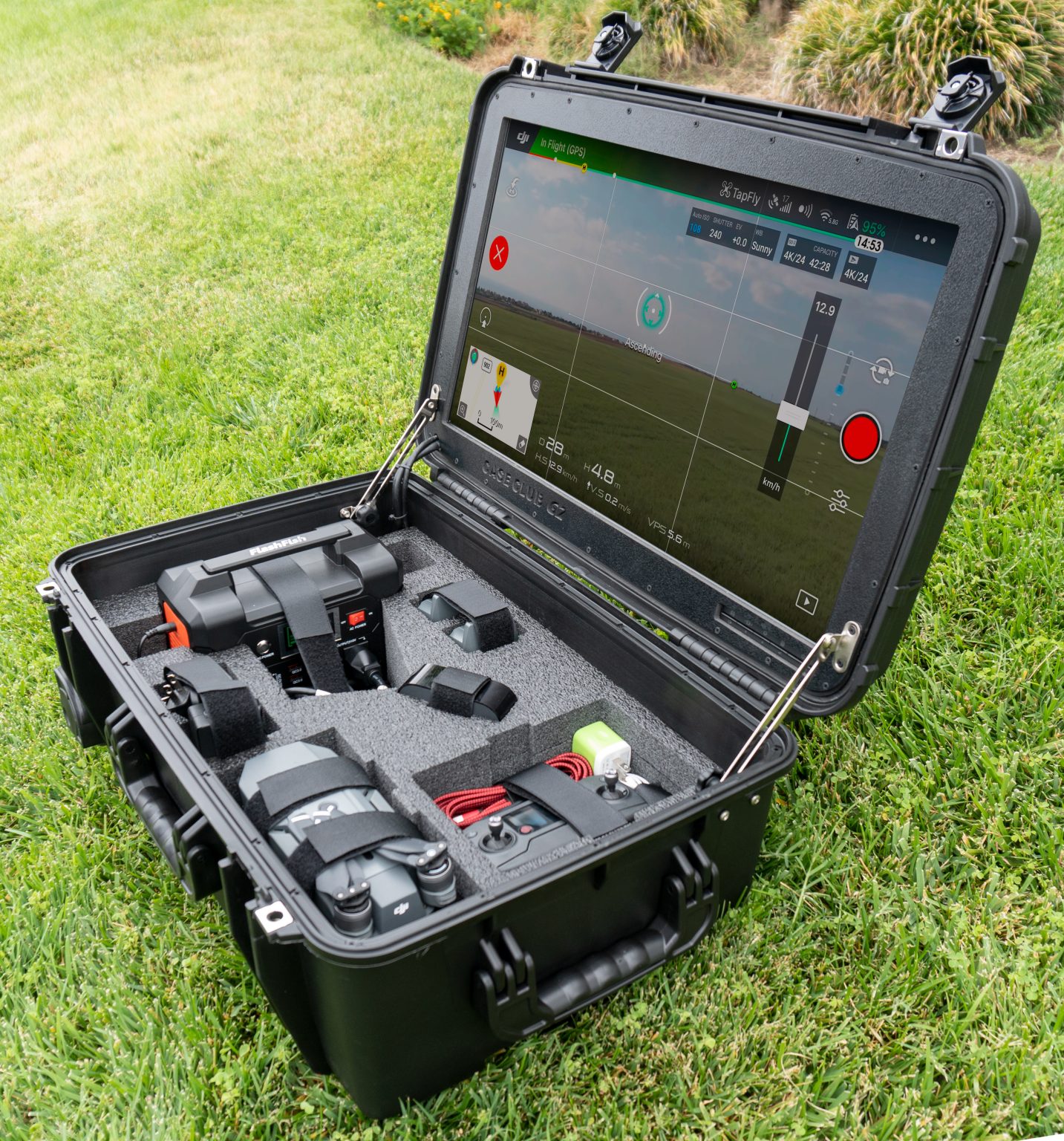 Portable Ground Station with Builtin Monitor for DJI Mavic Case Club