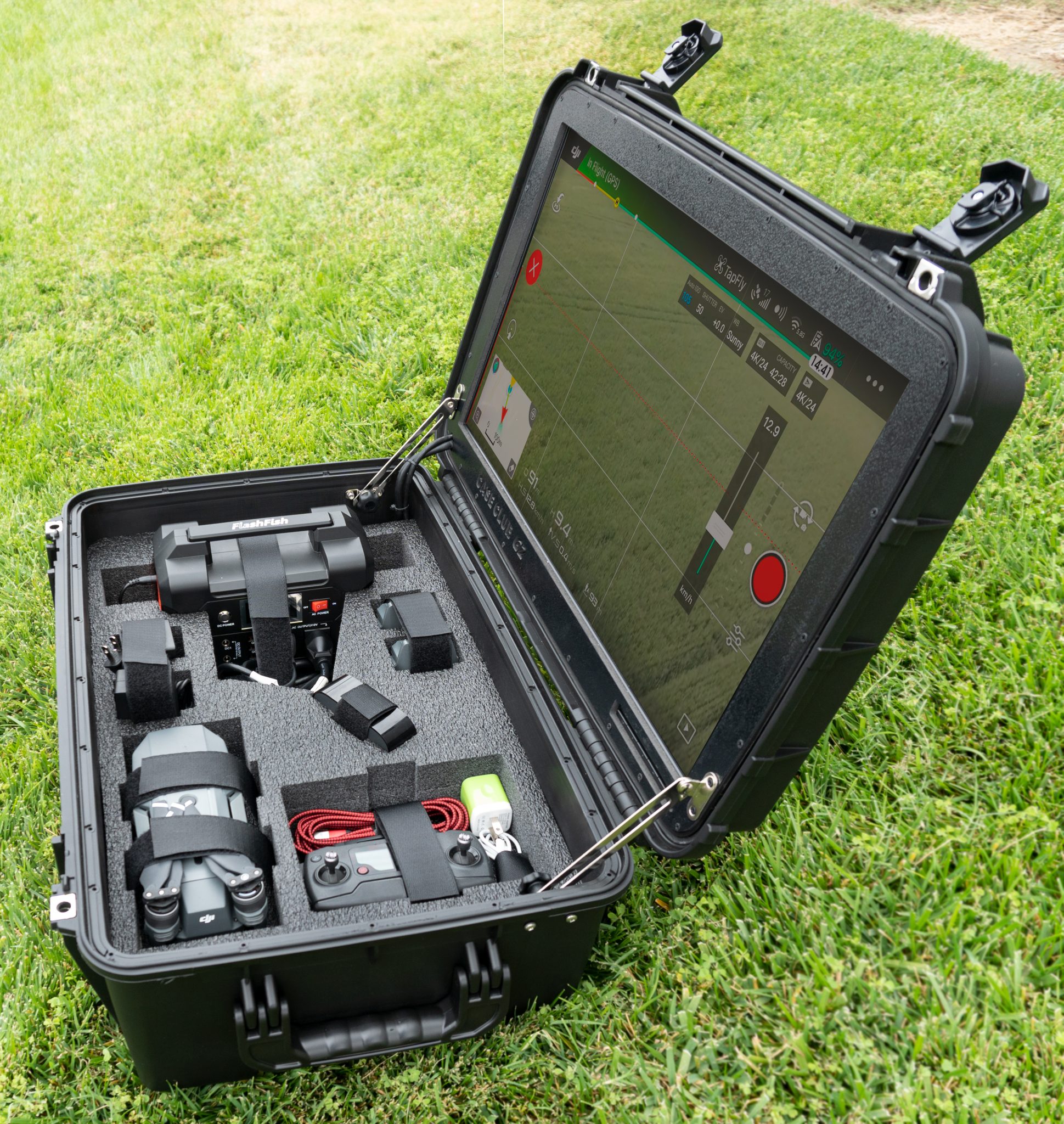 Portable Ground Station with Builtin Monitor for DJI Mavic Case Club