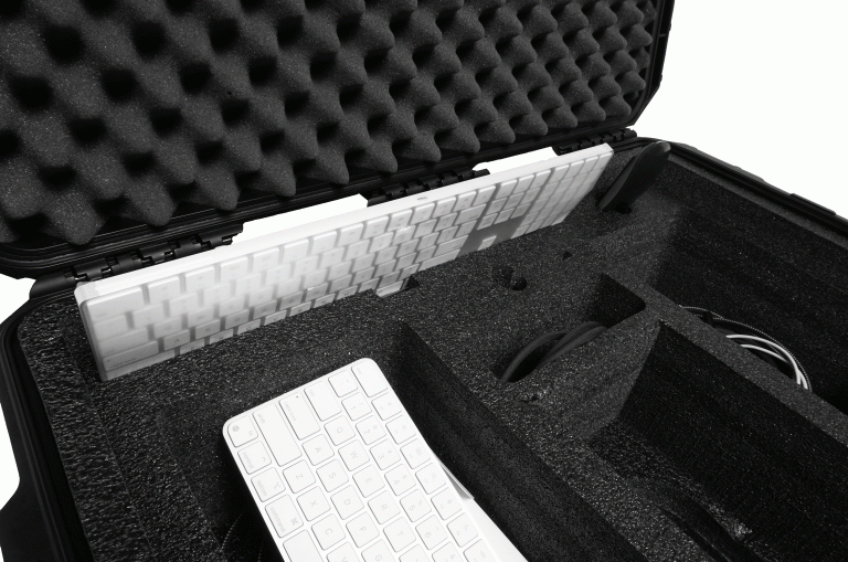 STUDIO-DISPLAY—KEYBOARD-&-MOUSE