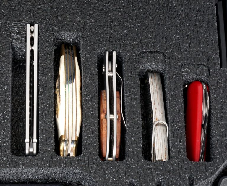 folding knife case variety