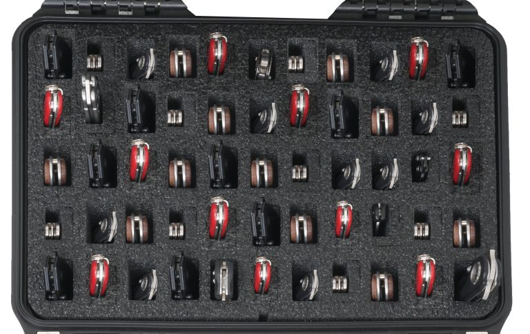 55 knife case top